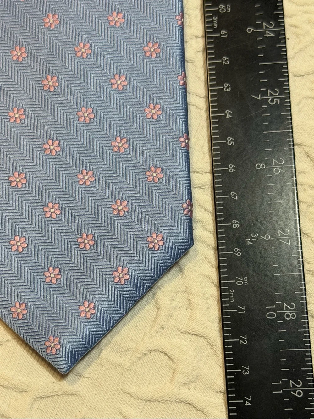 Brooks Brothers Periwinkle Blue Patterned Silk Necktie Woven Italy Made USA